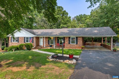 386 Fairlane Dr, Stanardsville, VA, 22973-3739 | Card Image