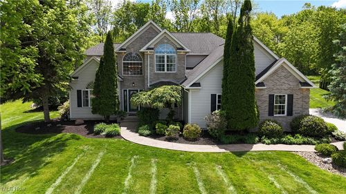3130 Hollybrook Ln, Mogadore, OH, 44260-8616 | Card Image