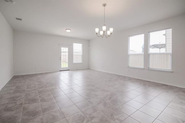 210 Adeline Dr, House other with 4 bedrooms, 2 bathrooms and null parking in Kyle TX | Image 11