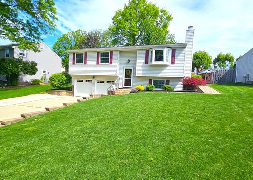 1021 Balsam Dr, Washington, PA, 15301-9575 | Card Image