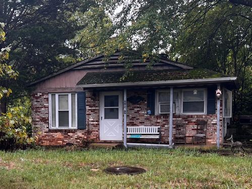 6069 Dews Rd, Hurt, VA, 24563-3183 | Card Image