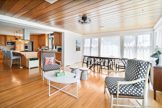 Family Room | Image 14