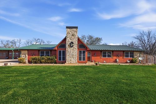 5355 Hoehn Rd, Sanger, TX, 76266-3070 | Card Image