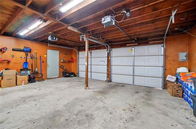 2946 Rockledge Trl, House other with 3 bedrooms, 2 bathrooms and null parking in Beavercreek OH | Image 49