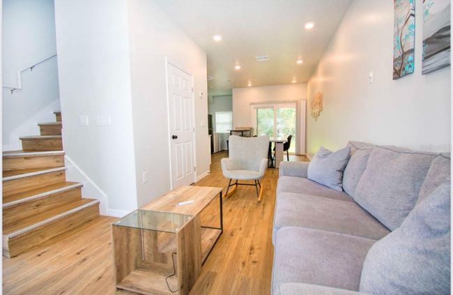 1933 Oxnard Ct, Townhouse with 3 bedrooms, 3 bathrooms and null parking in TAMPA FL | Image 9