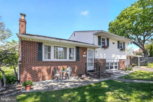 2775 Woodrow Ave, GLENSIDE, PA, 19038-2516 | Card Image