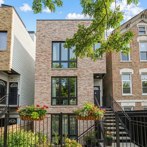 3-1738 W 17th St, CHICAGO, IL, 60608-1910 | Card Image