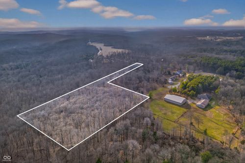 7653 Garrity Rd, Seymour, IN, 47274 | Card Image