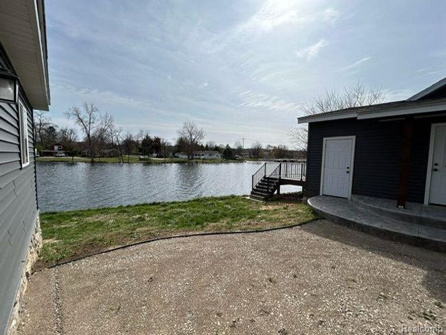 412 Ellen St, House other with 4 bedrooms, 2 bathrooms and null parking in Fenton MI | Image 9