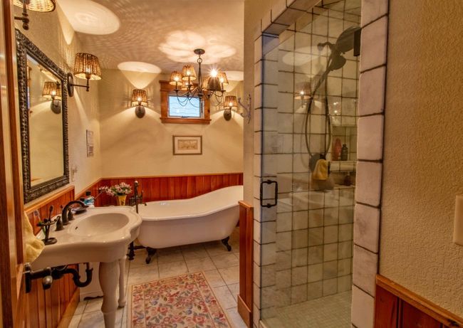 101 Songadeewin Ln, House other with 3 bedrooms, 4 bathrooms and null parking in Barton VT | Image 28