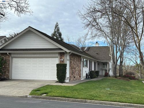 521 Silver Lake Dr, Danville, CA, 94526-6256 | Card Image