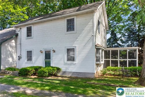1226 Trexlertown Rd, Trexlertown, PA, 18087-9637 | Card Image