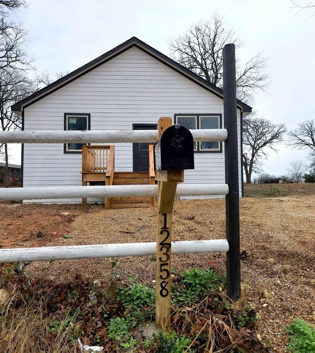 12358 Trinity Hills Rd, House other with 2 bedrooms, 1 bathrooms and null parking in Kemp TX | Image 17