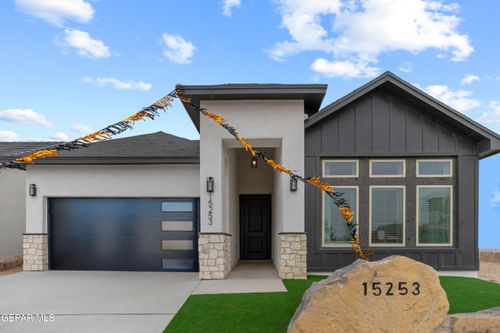 109 Madrid Trail, Santa Teresa, NM, 88008 | Card Image
