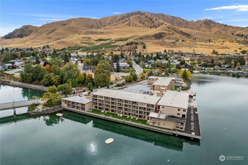 724-322 W Woodin Avenue, Chelan, WA, 98816 | Card Image