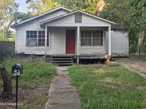 106 Natchez St, Natchez, MS, 39120-3853 | Card Image