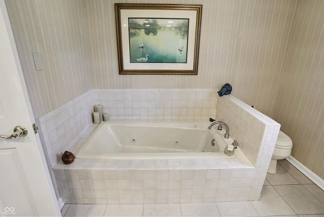 13587 Kensington Pl, Townhouse with 2 bedrooms, 3 bathrooms and null parking in Carmel IN | Image 48