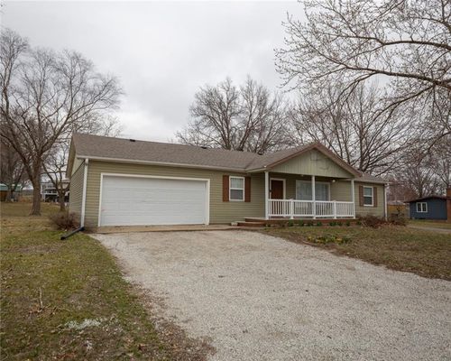 3723 Lake Trenton Dr, Trenton, MO, 64683-3234 | Card Image