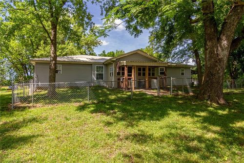 3315 Se Lostine Rd, Columbus, KS, 66725-2327 | Card Image