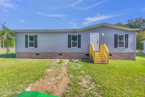 7137 Stag Park Rd, Burgaw, NC, 28425-8244 | Card Image