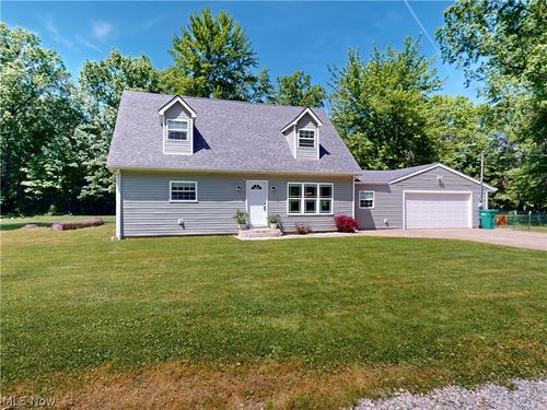 4139 Austin Rd, Geneva, OH, 44041-8197 | Card Image