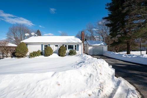 18 Fairview Rd, Westborough, MA, 01581-1105 | Card Image