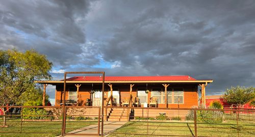 1450 N Lucille St, Henrietta, TX, 76365-5625 | Card Image