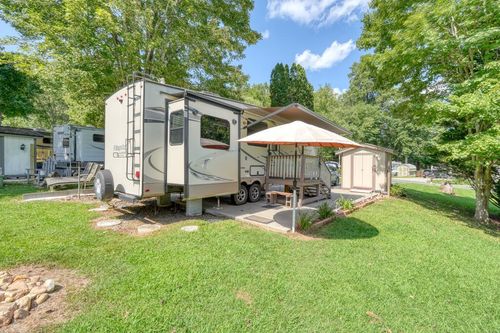 132 Moccasin Ln, Blairsville, GA, 30512-1004 | Card Image