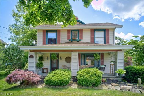 146 W Quarry St, Newton Falls, OH, 44444-1559 | Card Image
