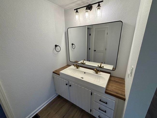 2601 Quail Creek Loop, House other with 3 bedrooms, 2 bathrooms and null parking in Kingsland TX | Image 5