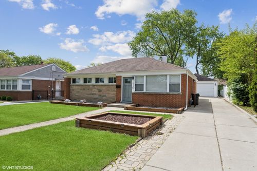 7011 Beckwith Rd, Morton Grove, IL, 60053-1202 | Card Image