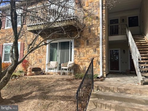 32 Juniper Ct, LAWRENCEVILLE, NJ, 08648-4823 | Card Image