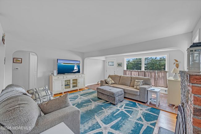 316 Highway 37, House other with 3 bedrooms, 2 bathrooms and null parking in Seaside Heights NJ | Image 8