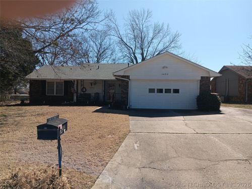 1453 E Paradise Park Street, Claremore, OK, 74017 | Card Image