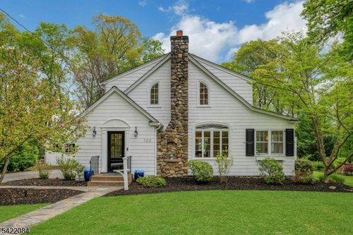 122 Kenilworth Rd, Mountain Lakes, NJ, 07046-1156 | Card Image