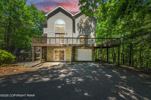 102 Eagle Rock Rd, Lackawaxen, PA, 18435-7724 | Card Image