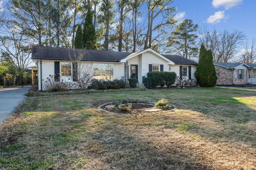 7483 Stacy Dr, Nashville, TN, 37221-1818 | Card Image