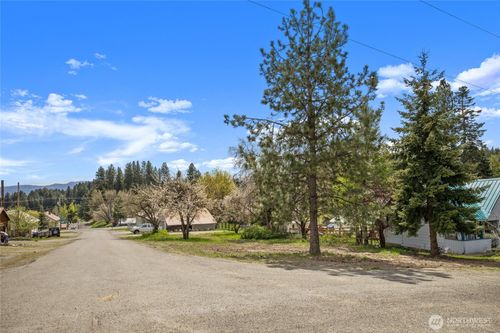 4 XX W Alaska Ave, Roslyn, WA, 98941 | Card Image