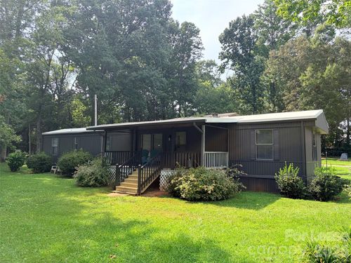 8112 Blackwood Rd, Denver, NC, 28037-8530 | Card Image
