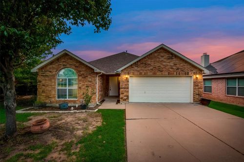 4403 New Meadow Dr, Mansfield, TX, 76063-6771 | Card Image