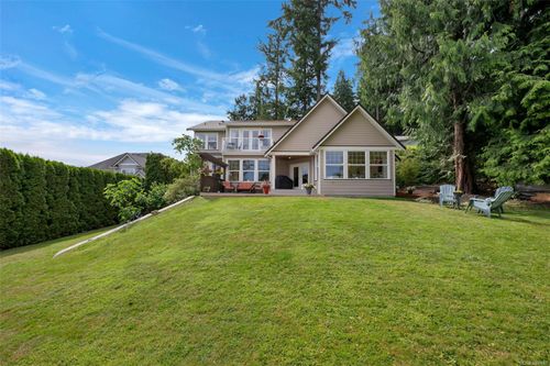 7376 Ridgedown Crt, Central Saanich, BC, V8M2H7 | Card Image