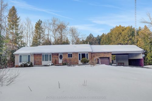 13025 Mackenzie Rd, Chesterville, ON, K0C1H0 | Card Image