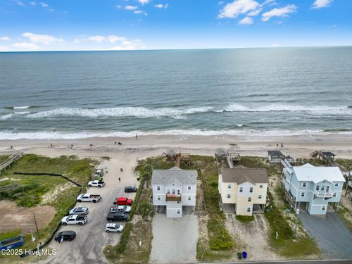 1282 New River Inlet Rd, N Topsail Beach, NC, 28460-9252 | Card Image