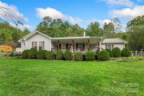 847 Bee Tree Rd, Swannanoa, NC, 28778-3406 | Card Image