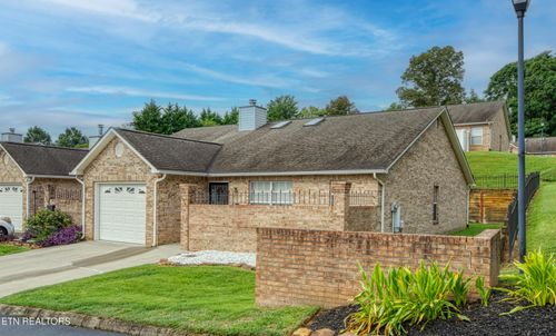 2442 Chastity Way, Knoxville, TN, 37909-1081 | Card Image