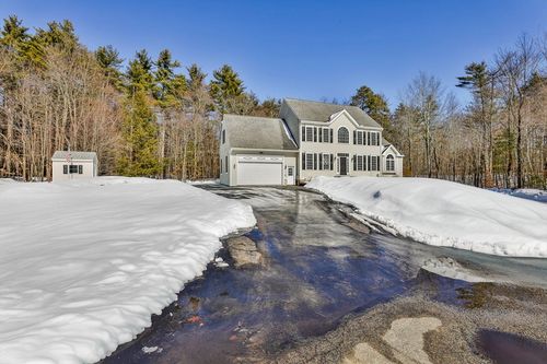 8 Casie Ln, Pepperell, MA, 01463-1484 | Card Image