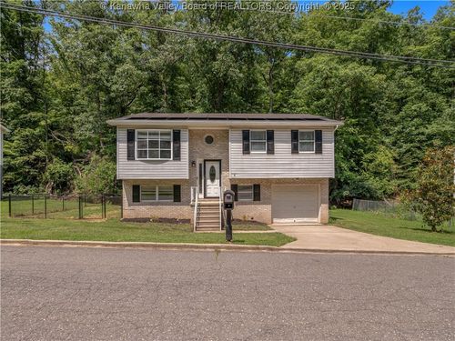 604 Lost Valley Dr, Huntington, WV, 25705-7962 | Card Image