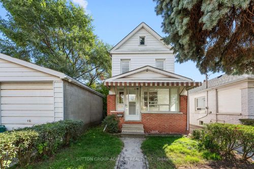 87 Pritchard Ave, York, ON, M6N1T9 | Card Image