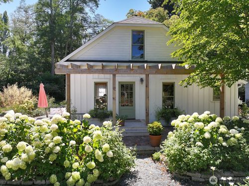 847 Saratoga Rd, Langley, WA, 98260-9604 | Card Image