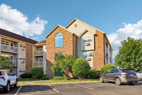 1g-400 Cunat Blvd, Richmond, IL, 60071-8910 | Card Image